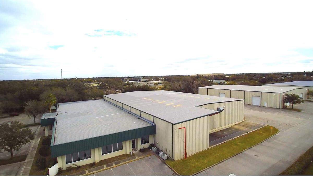 The former Feld Entertainment headquarters at 1315 17th St. E., in Palmetto has been sold to 84 Lumber Corporation for $4,175,000 in an all-cash deal.