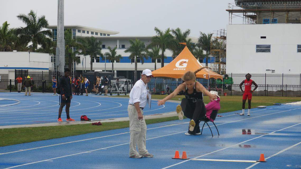 Track and field | Despite rain, Lakewood Ranch gets tune-up at IMG Academy Invitational 
