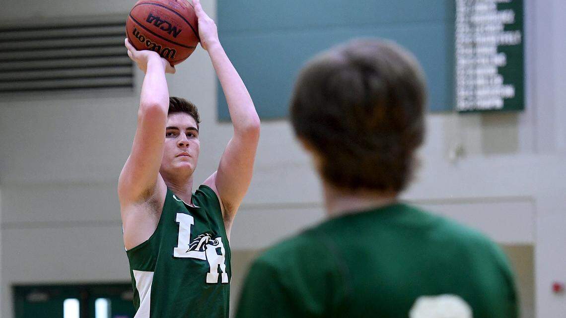 A season of adversity prepares Lakewood Ranch for underdog role in state playoffs