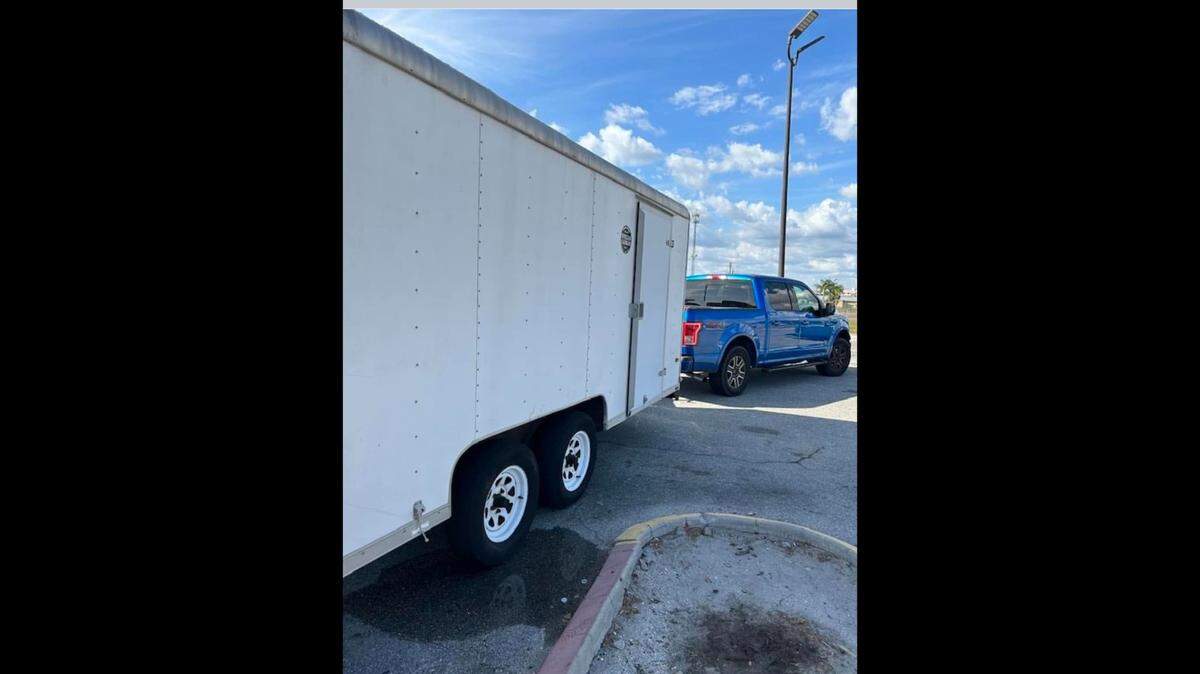 A Palmetto nonprofit formerly based in Bradenton that feeds the homeless had their trailer stolen and has started a GoFundMe and raised $2,000