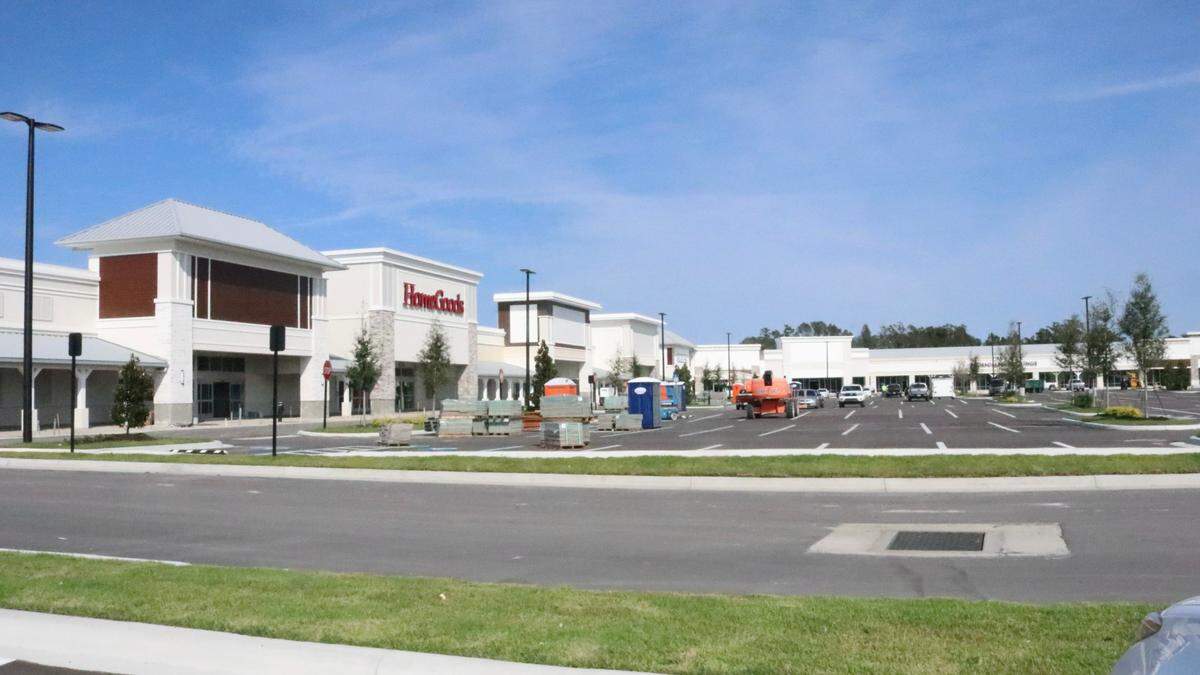 An opening date for the Home Goods store at Creekside Commons shopping center, 8740 U.S. 301 N., Parrish, shown Nov. 17, 2022, has not been announced but already carries corporate branding.