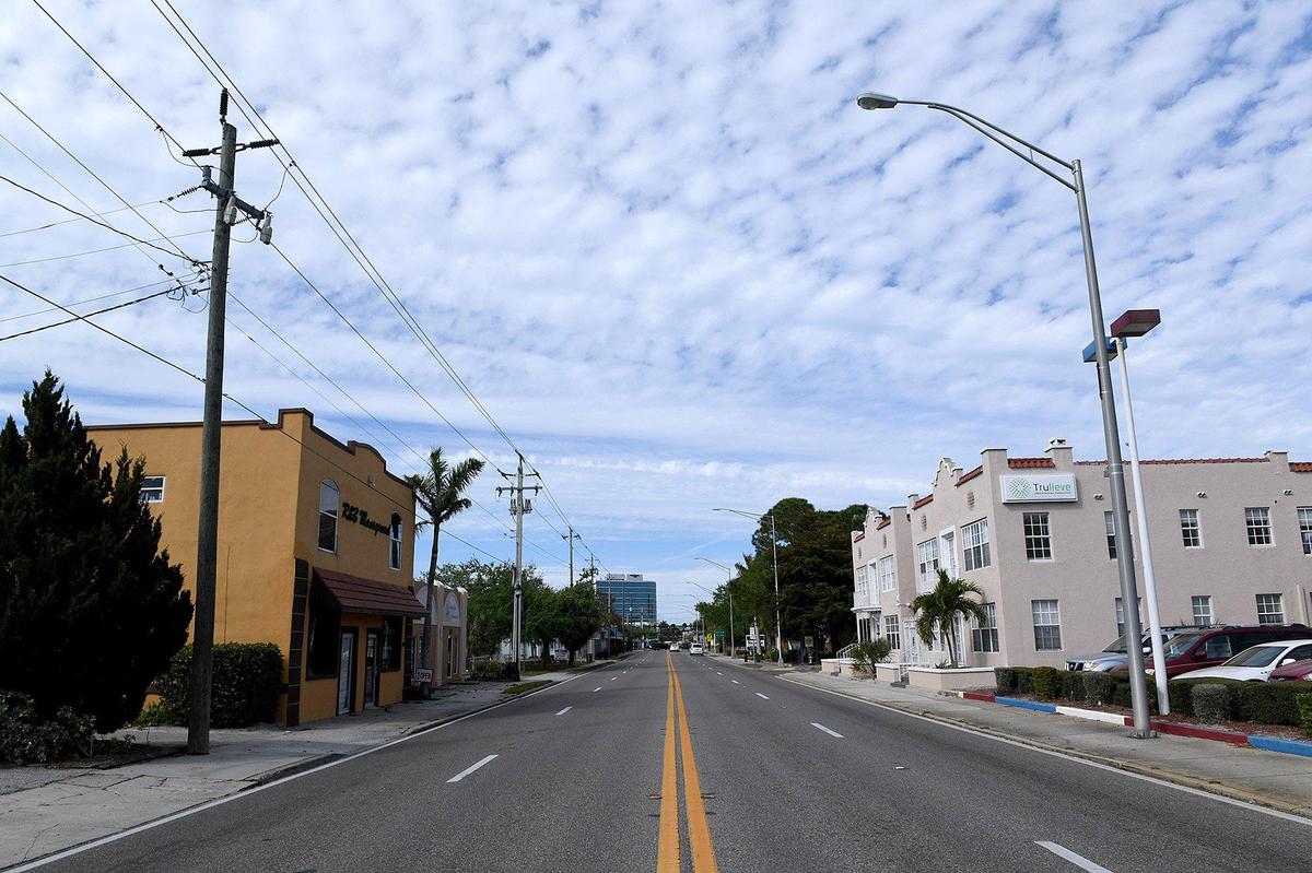 Redevelopment along 14th Street West has been a struggle for Bradenton officials. One consultant says the solution may be to expand sidewalks, add bike paths and reduce the corridor from four lanes to just two.