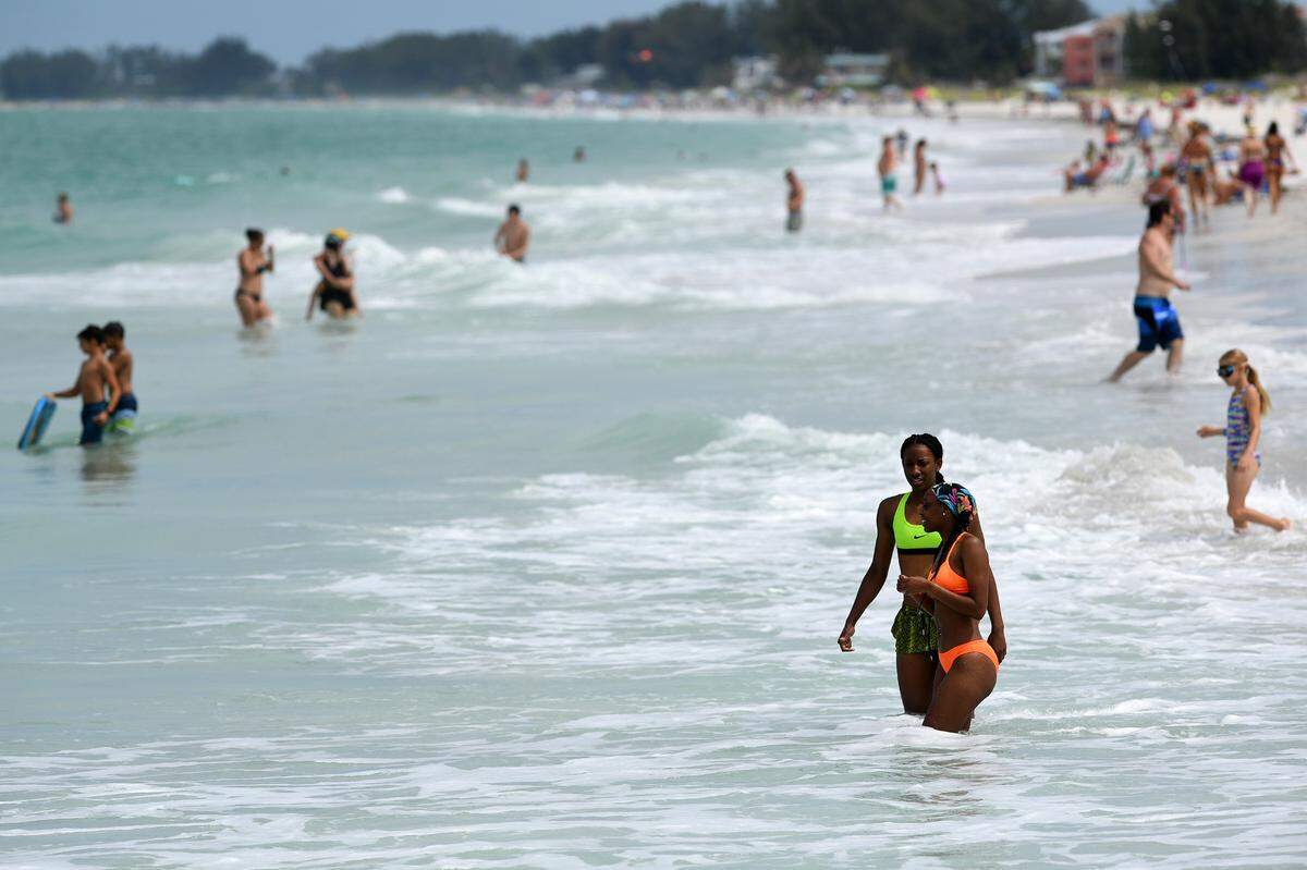Red tide levels were lower around Anna Maria Island this week, but dead fish and breathing irritation were still reported.