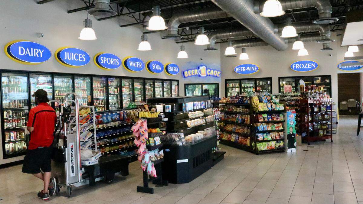 5/12/2021--Nick & Moes is known for its comfort food, regional manager Jose Rodriguez said. The newest Bradenton Nick & Moes is located at 575 66th Court East, near the intersection of State Road 64 and Interstate 75.