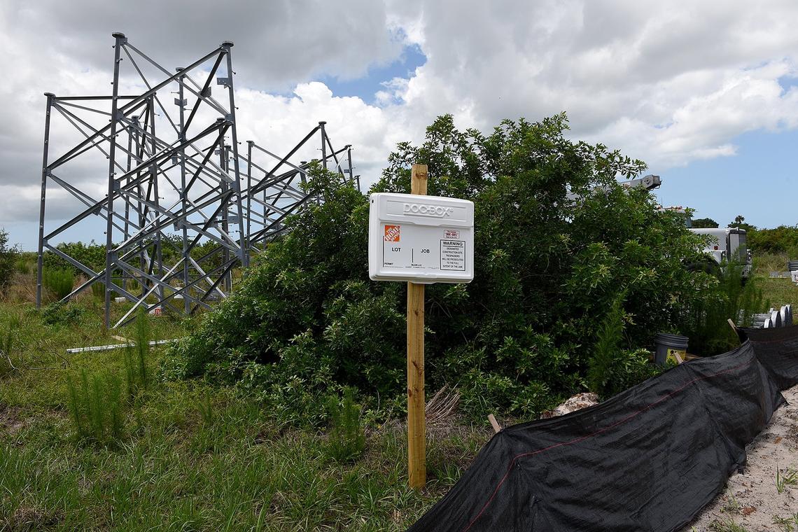 Manatee County commissioners decided Tuesday to halt the construction of a much needed public safety radio tower off of Tallevast Road in the interest of nearby residents' concerns that they were not properly notified.