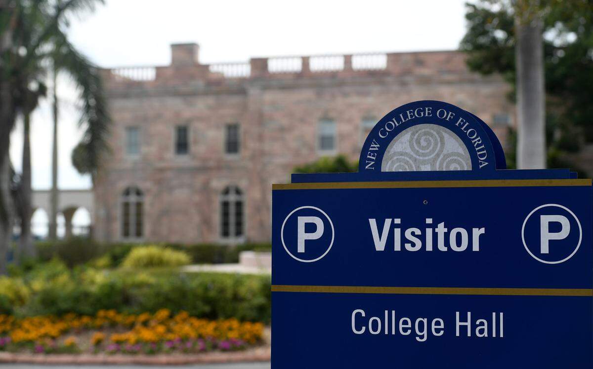 The New College of Florida could absorb the USF Sarasota-Manatee campus in 2026 under a new proposal by Gov. Ron DeSantis.