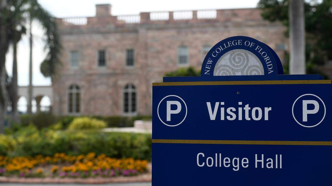 New College interviews presidential finalists, starts eliminating gender-studies program