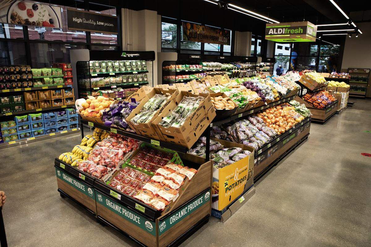 Aldi, which opened its first Manatee County grocery in 2010, has filed paperwork with Manatee County Building Services seeking approvals to build its fifth local store at 8510 Heritage Green Way in Heritage Harbour.