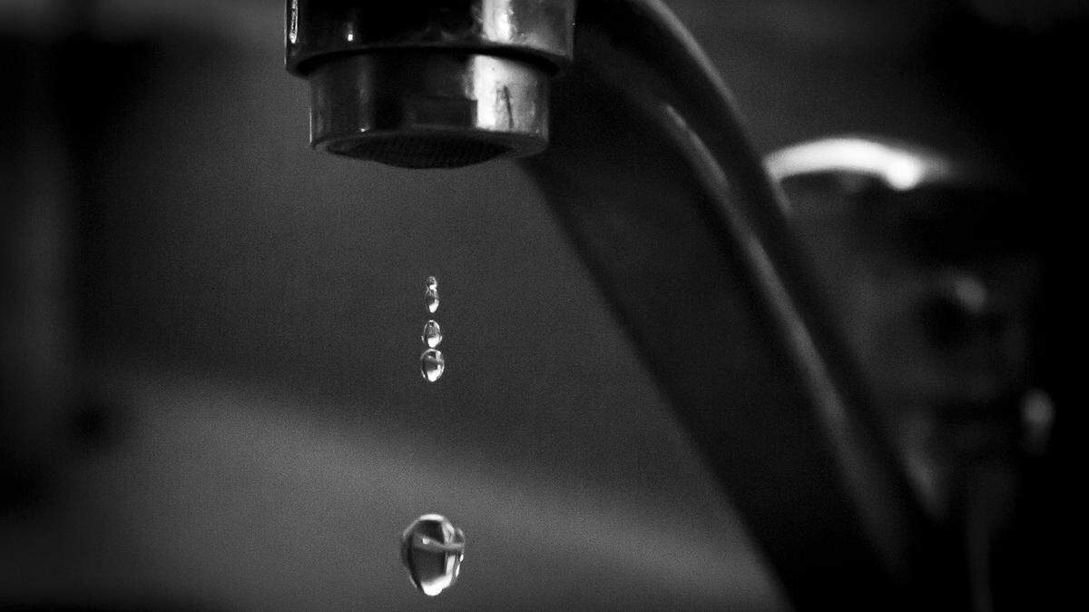 Manatee County’s new WaterWise program will provide 150,000 customers with smart water meters designed to save money and curb waste.