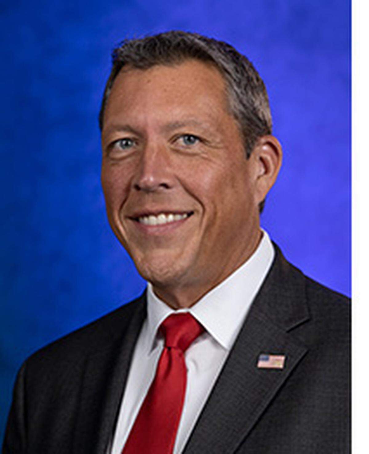 Commissioner George Kruse, a Republican, is seeking re-election to his District 7 seat on the Manatee County Commission in 2024.