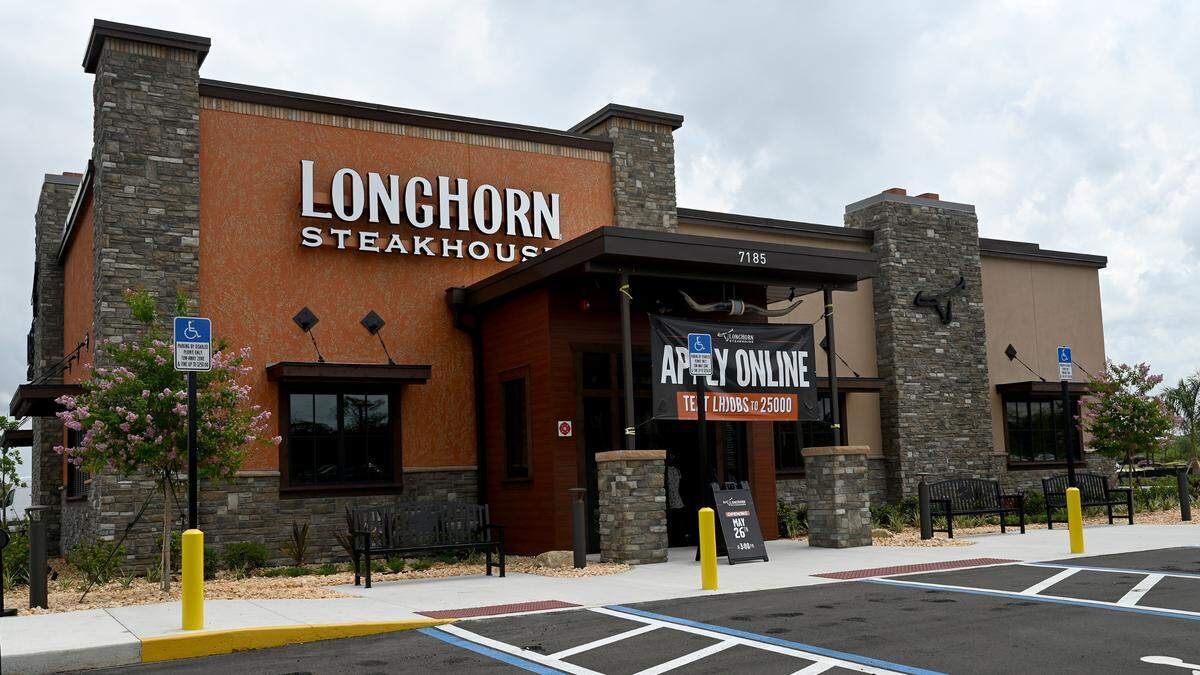 The new Longhorn Steakhouse in the Marketplace Center shown here on May 8, 2025.