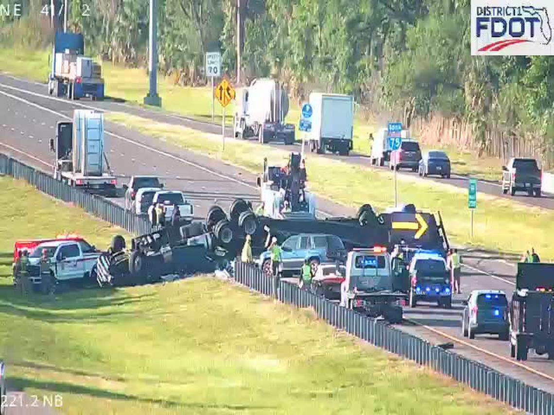 Southbound Interstate 75 in Bradenton was closed for several hours at State Road 64 after a fatal multi-vehicle crash at Exit 220 on Monday, April 20, 2026.