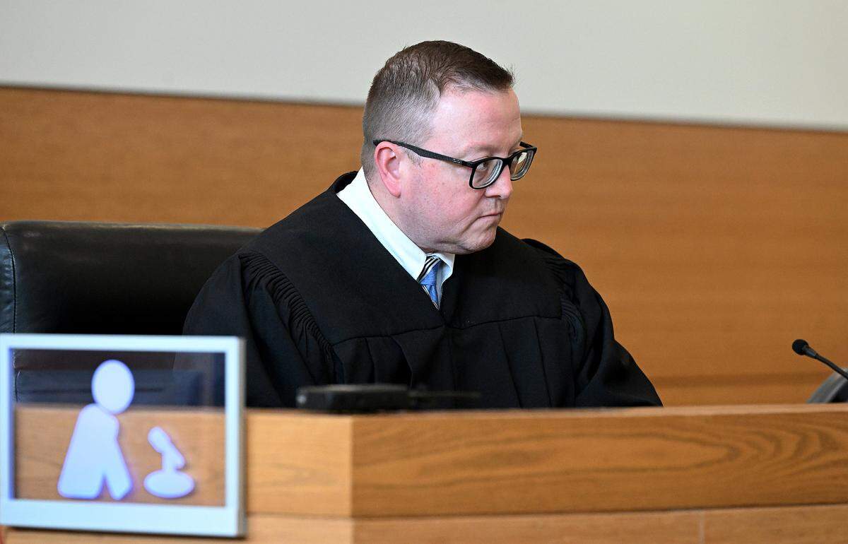 Kristen Watts appeared in court at the Manatee County Judicial Center before Judge Charles Sniffen for a hearing. Watts was charged with driving drunk onto the Skyway Bridge during the annual 10k race, hitting Florida Trooper Toni Schuck head-on when the trooper moved into her path to protect the runners.