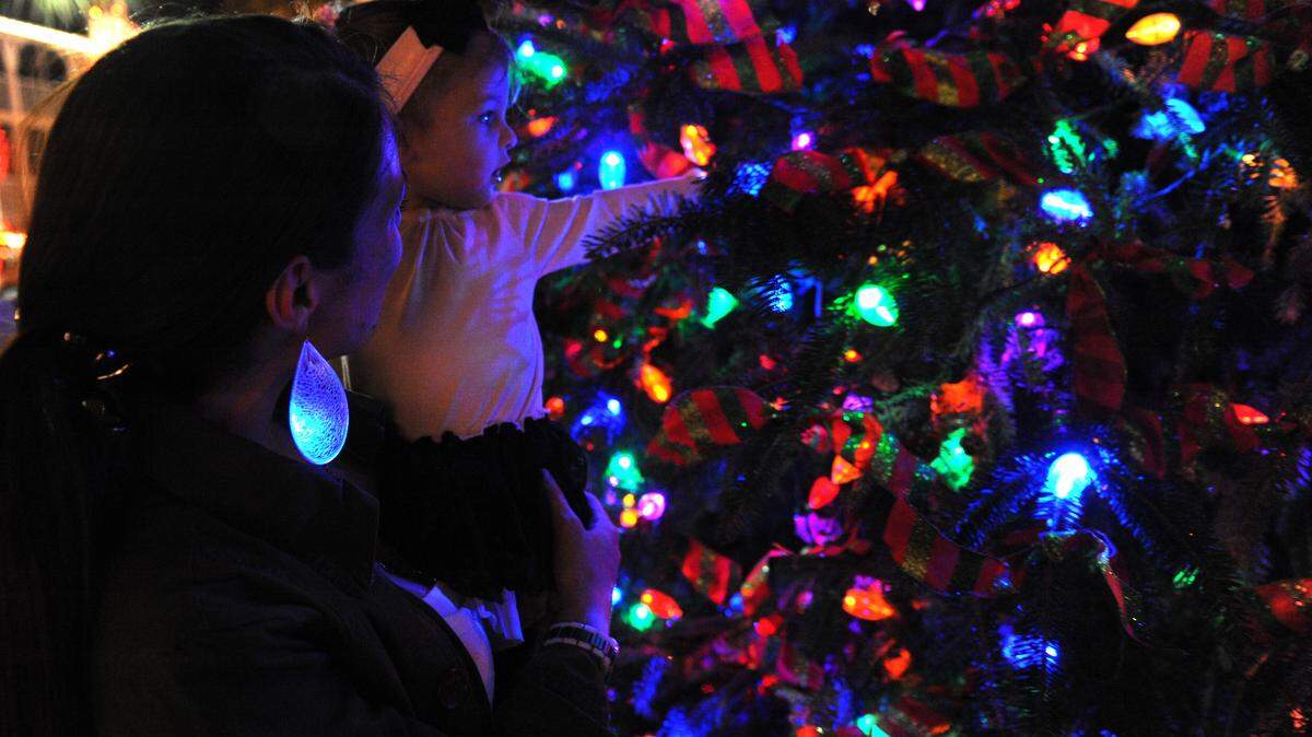 The tree lighting and movie is hosted by the Bridge Street merchants. HERALD FILE PHOTO