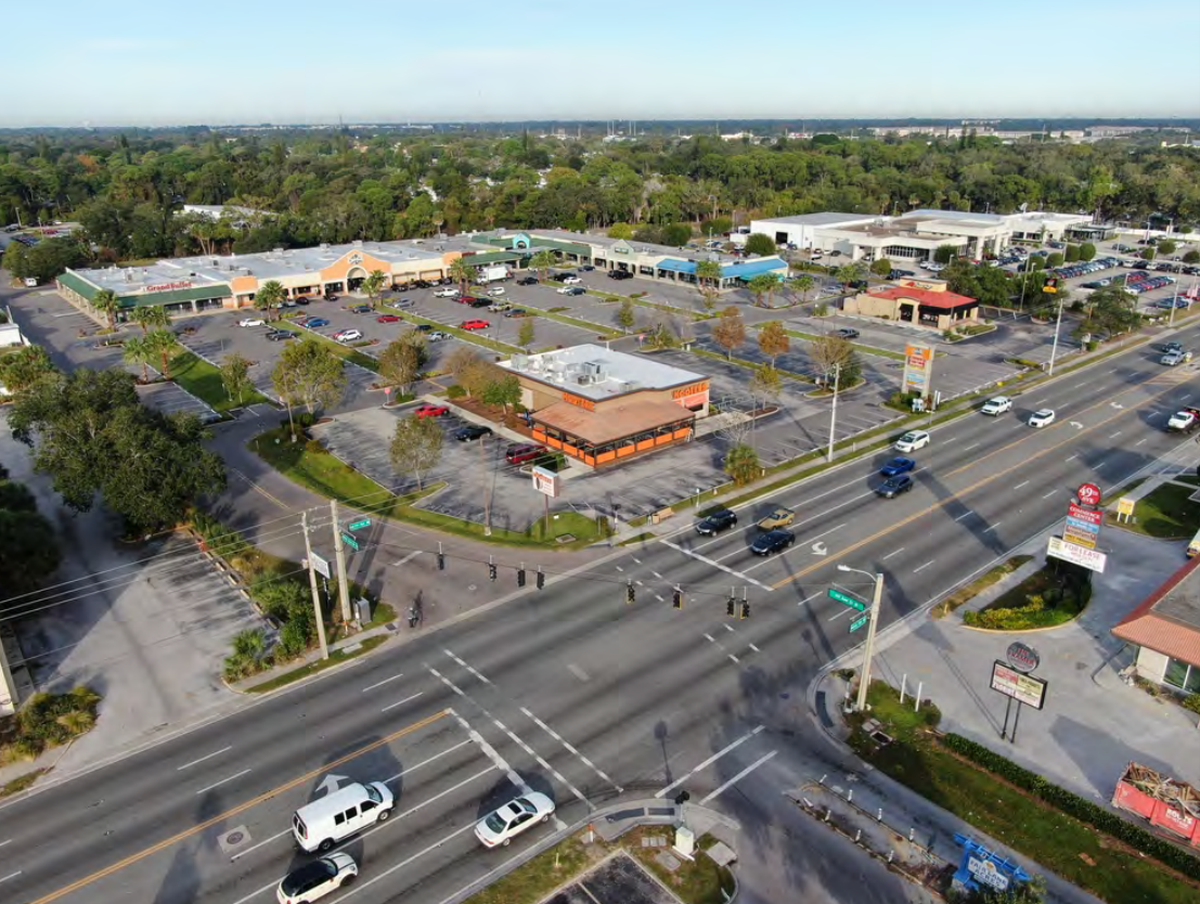 An unidentified&nbsp; Seattle-based investor doing business as Fountains Plaza, LLC, a Florida Limited Liability Company,&nbsp; bought The Fountains shopping center, 4808-4848 14th Street West for $9.5 million.