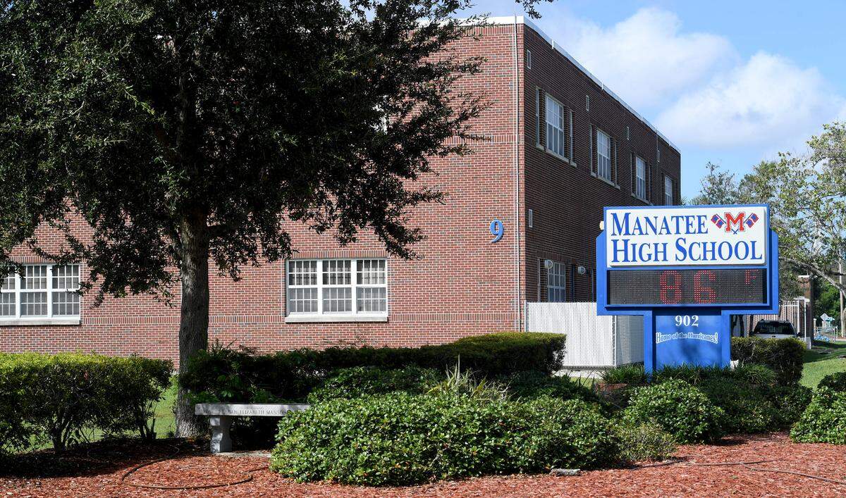 Superintendent Laurie Breslin graduated from Manatee High School in 1995 and later returned to be a teacher and assistant principal. 