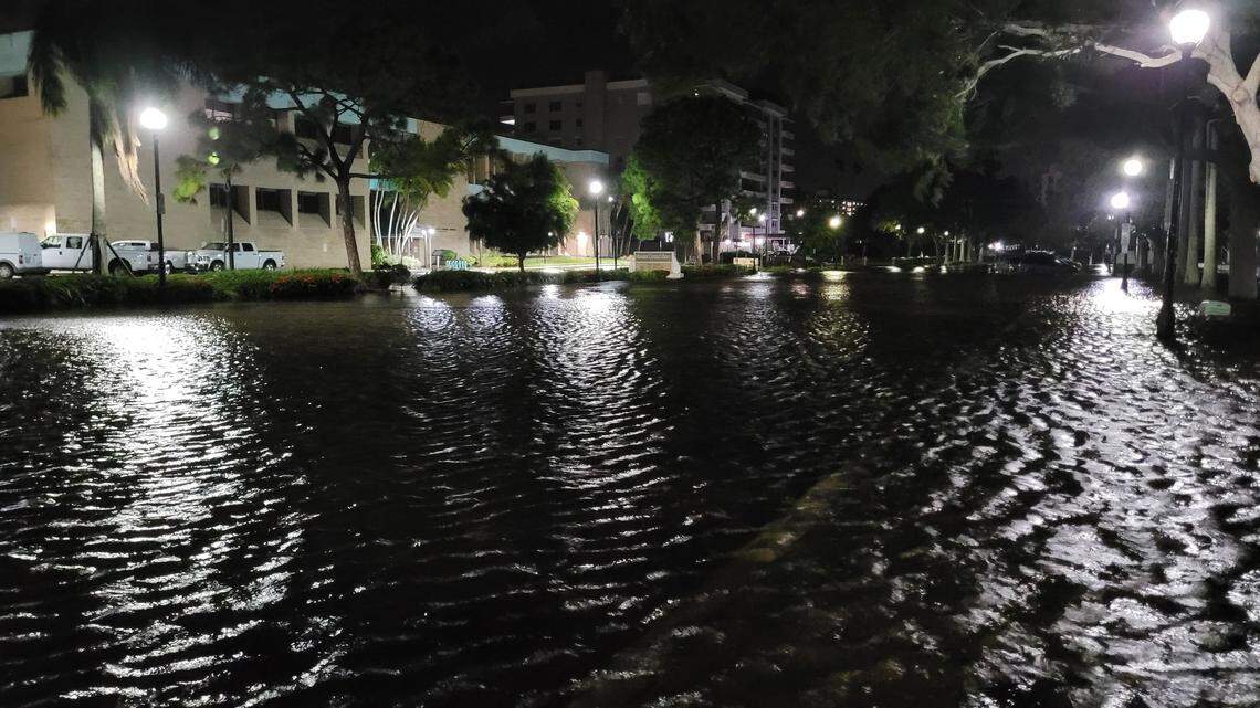 Hurricane Helene caused severe flooding in downtown Bradenton along the Manatee River, according to a picture posted early Friday morning by the Bradenton Police Department.