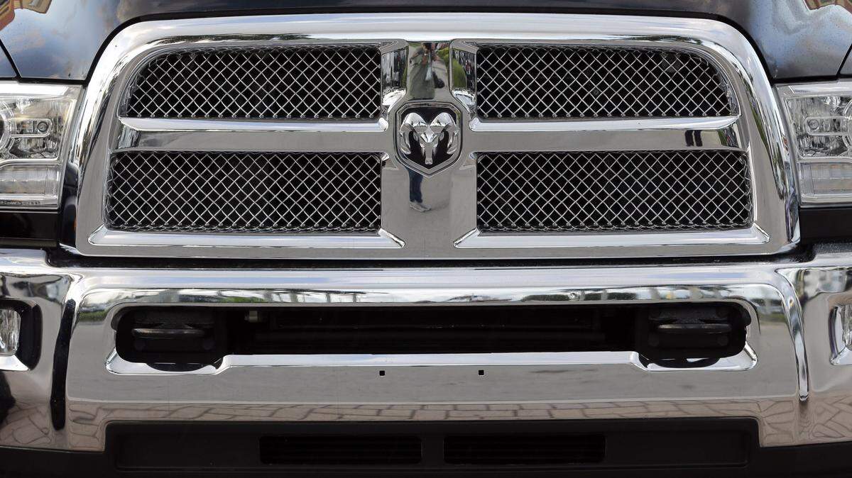 Industry analysts had expected February vehicle sales to bounce back after a slight decline in January. Alan Diaz/Associated Press
