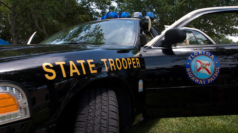 Driver dies after crash flips SUV on I-275 in Manatee County, FHP says