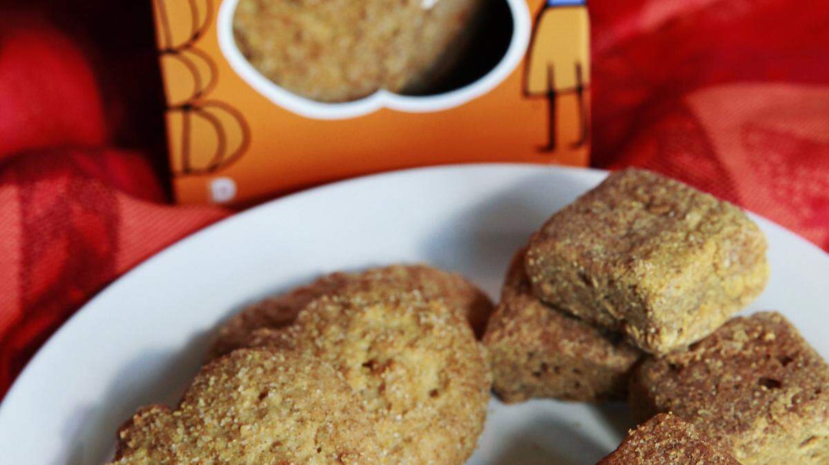 Pumpkin Spice Shortbread Cookies and Dessert Bites are part of a Pumpkin-Palooza Gift Medley from Dancing Deer Baking Co. ANGELA PETERSON/Milwaukee Journal Sentinel
