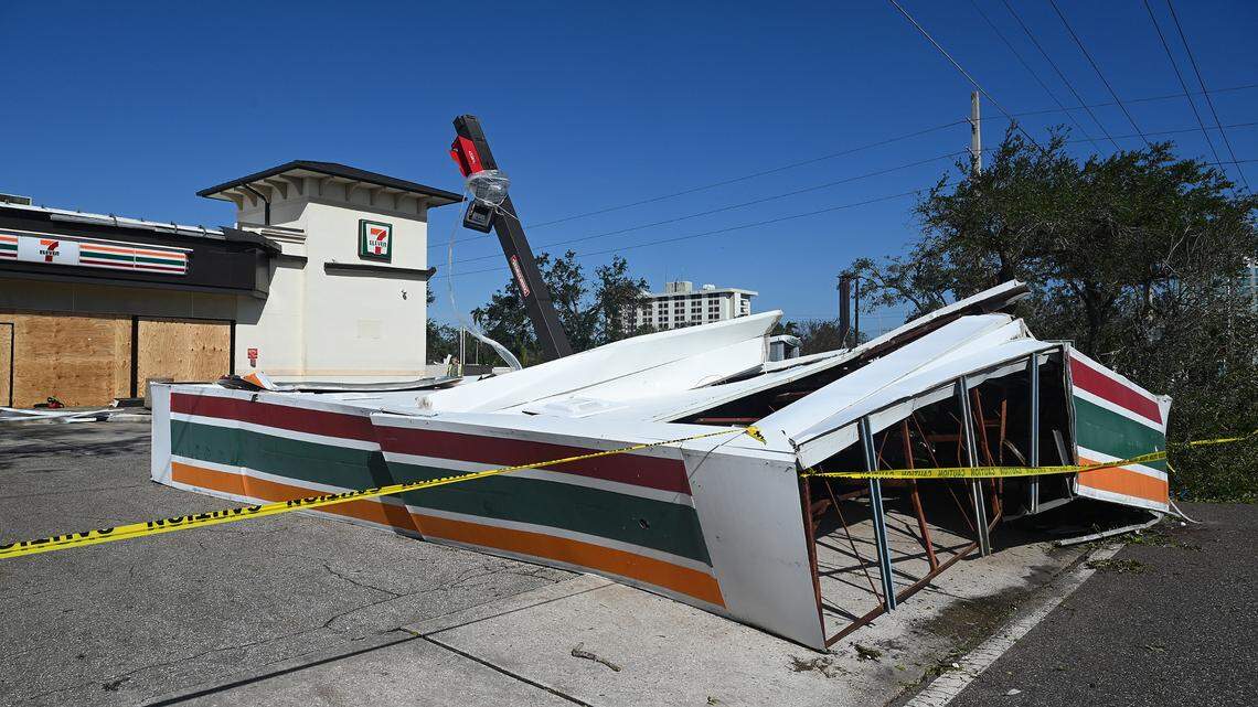 The 7-11 at 902 14th St. West in Bradenton, Fl., lost the roof over the gas pumps after Hurricane Milton. Thursday, Oct. 10, 2024.