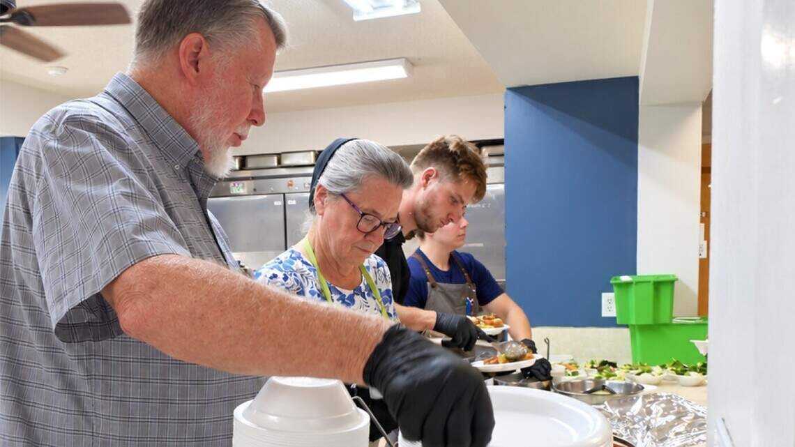 Where can Sarasota’s homeless shower and do laundry? Options are dwindling