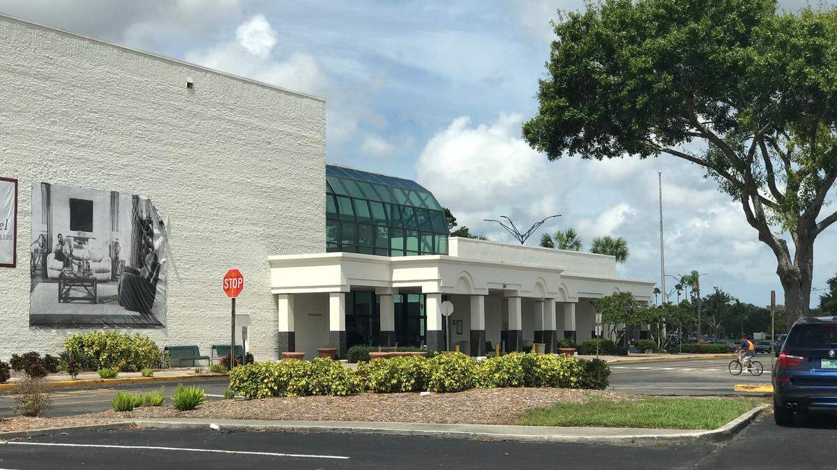 The owners of Midtown DeSoto Square Mall face a foreclosure suit from their lender. Despite the suit, mall management says that it is business as usual.