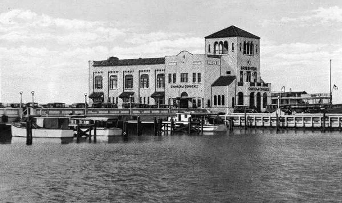 An historic photo of the Bradenton Chamber.