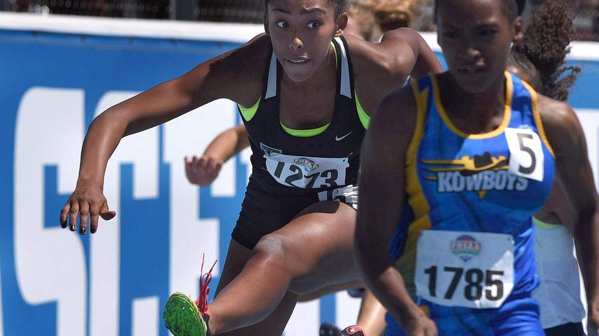 Reide Ryans of Lakewood Ranch High comptets in the 100m hurdle event at the 2016 FHSAA State Meet held at IMG Academies in Bradenton. 
 TIFFANY TOMPKINS/Bradenton Herald