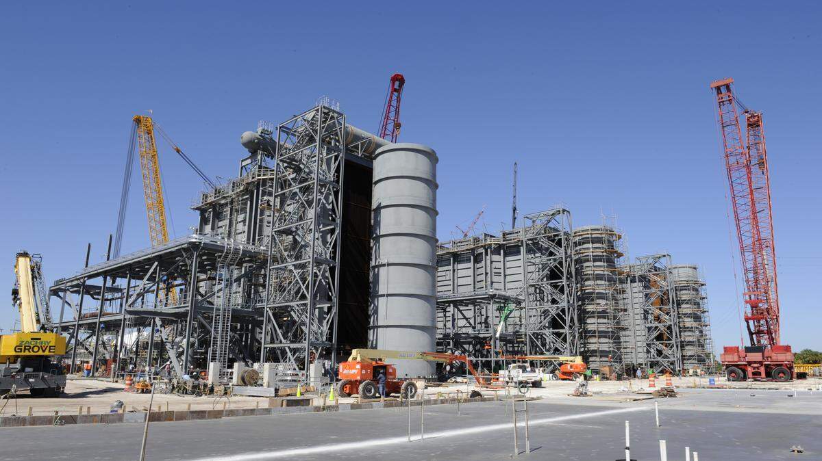 FILE PHOTO: Construction of FPL's $1 billion clean energy plant in Cape Canaveral under construction in 2012. Such new plants have helped lower monthly bills, according to FPL.