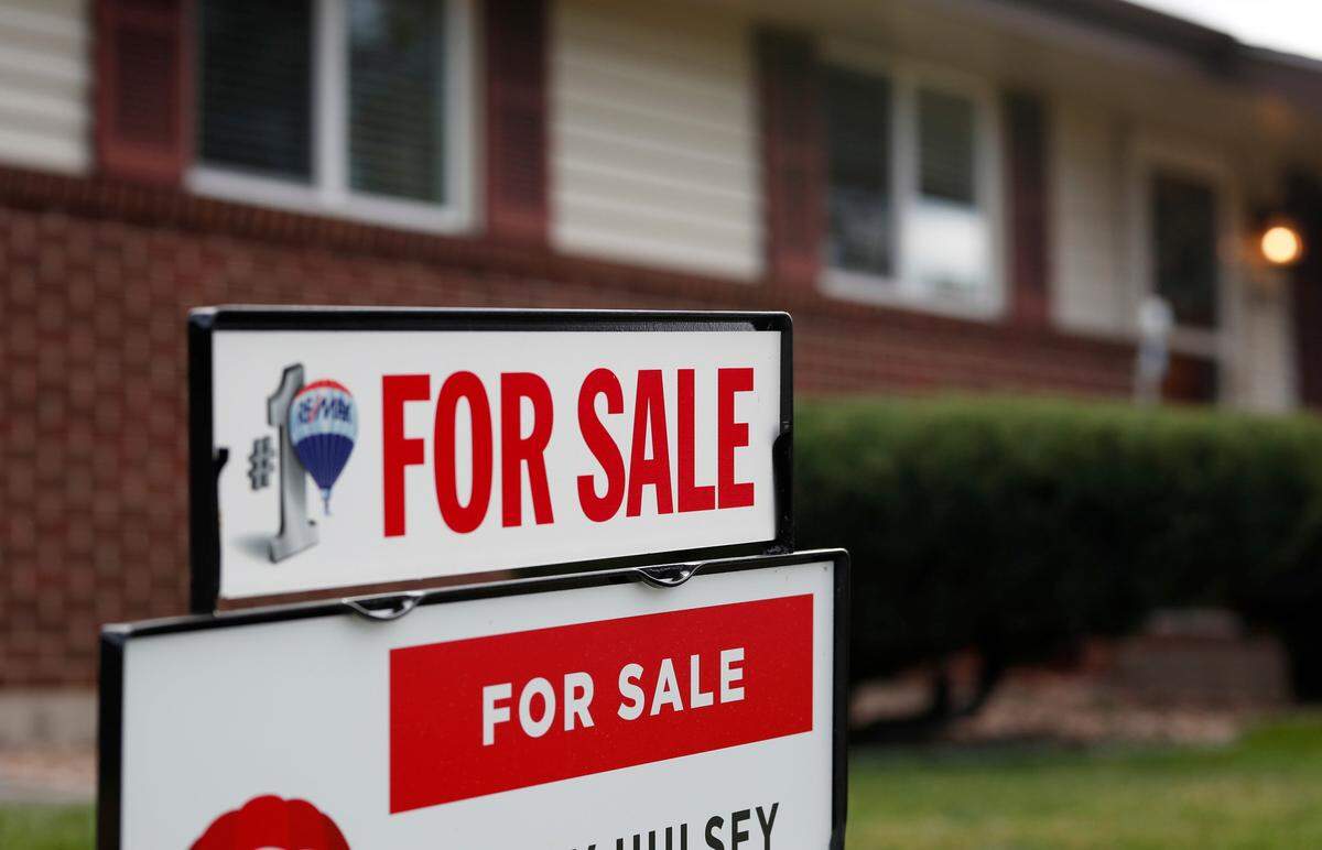 The partial government shutdown is beginning to be felt in the Bradenton-Sarasota housing market. The shutdown is the longest in U.S. history.
