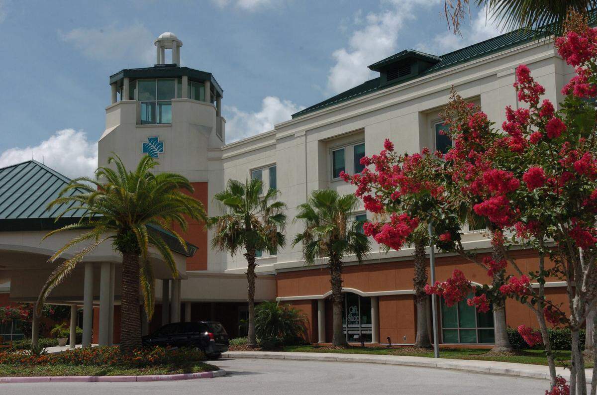 Starting June 1, Lakewood Ranch Medical Center,&nbsp;8330 Lakewood Ranch Blvd., began allowing one visitor, age 18 or older to visit patients in the nursing inpatient units from 10 a.m. to 1 p.m. and 4- 7 p.m. daily.