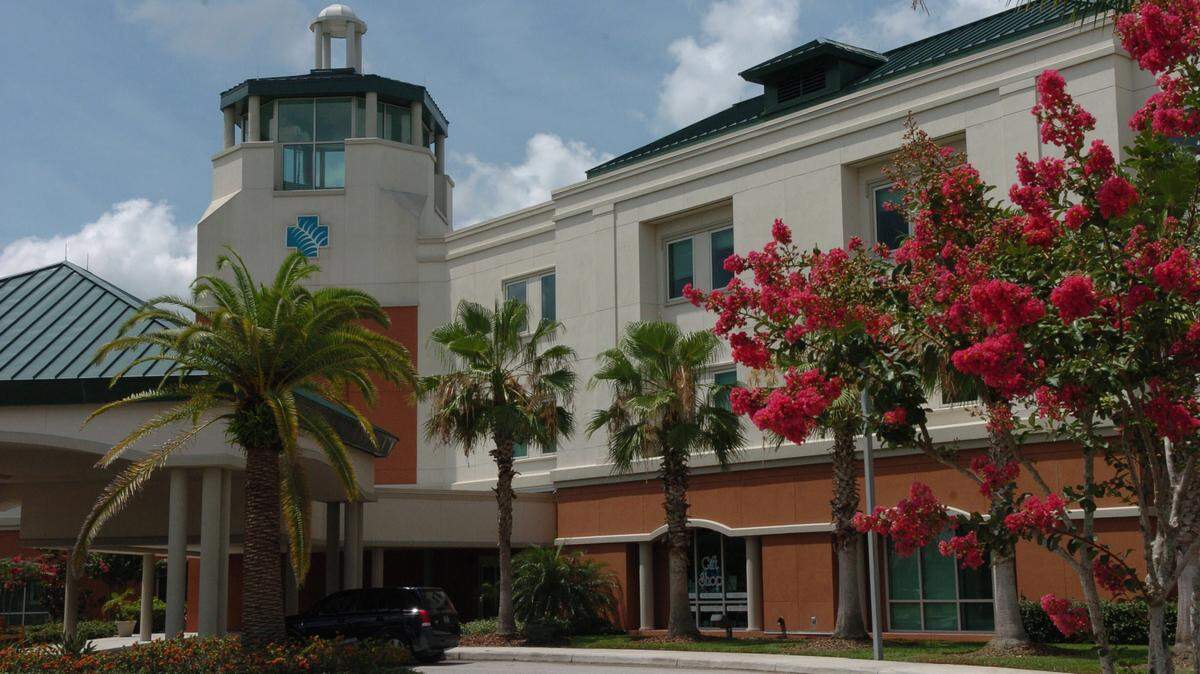 Starting June 1, Lakewood Ranch Medical Center, 8330 Lakewood Ranch Blvd., began allowing one visitor, age 18 or older to visit patients in the nursing inpatient units from 10 a.m. to 1 p.m. and 4- 7 p.m. daily.
