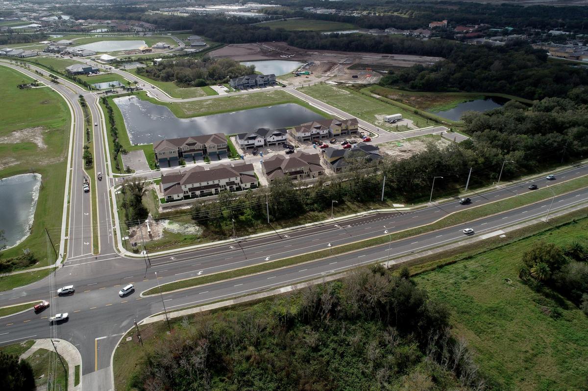 A new Cox dealership could be coming to a flood-prone piece of land in Bradenton on S.R. 64 East, but residents say that it wouldn’t be the best fit for the neighborhood. This is looking southwest, with the intersection of S.R. 64 East and 117th Street East.