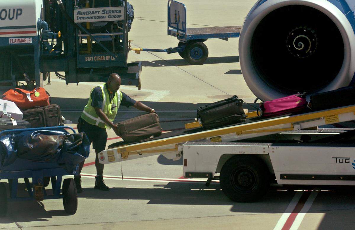 JetBlue begins offering service from Sarasota Bradenton International Airport to Newark Liberty Airport on Nov. 21. Shown above is a file photo taken at SRQ in 2019.