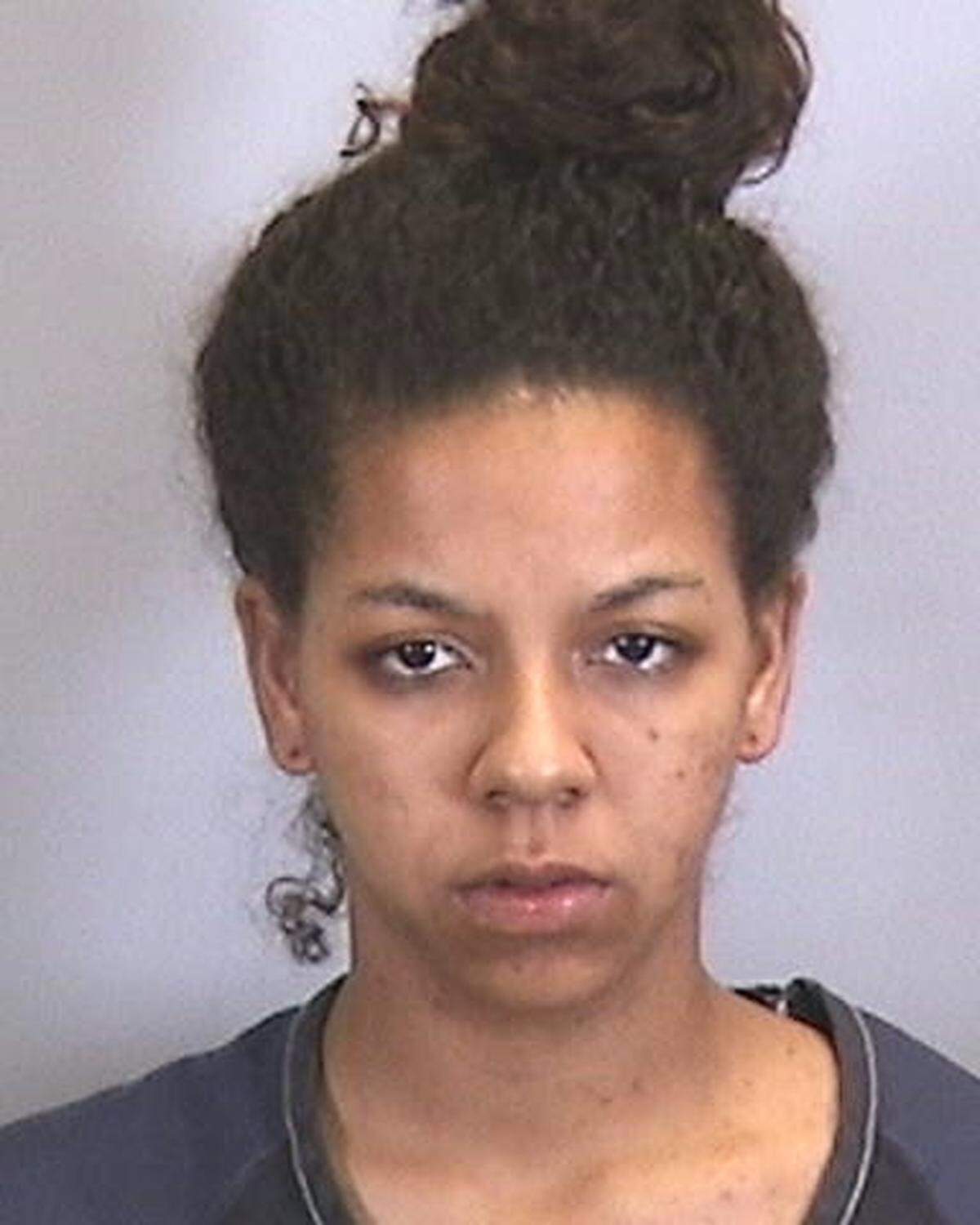 Niocca Scarberry, probation violation, no bond.