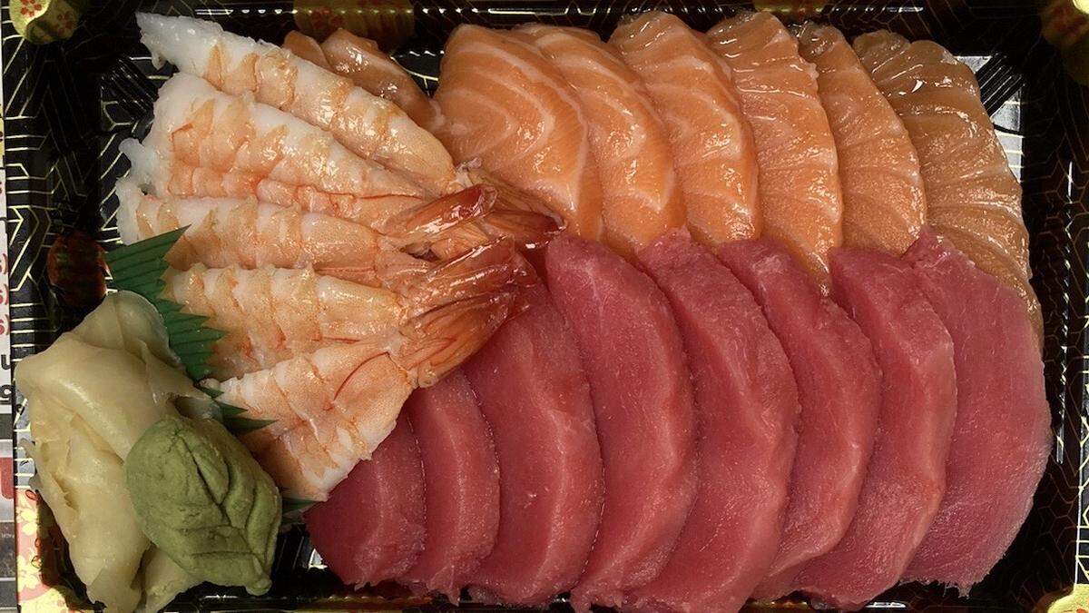 Yummy Tokyo Asian Fusion Bistro has a large selection of sashmi. The restaurant is located at 9552 Buffalo Road, in the Gateway Commons shopping center on the southeastern corner of Moccasin Wallow Road and Interstate 75.