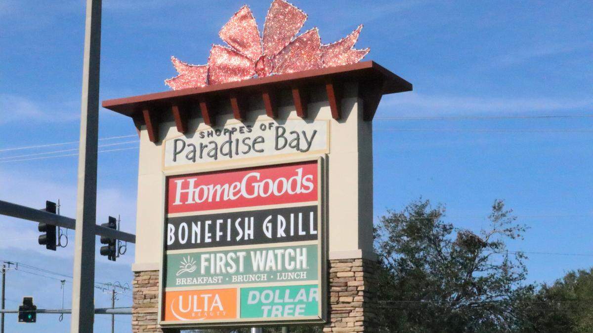 A&nbsp;Capriotti’s Sandwich Shop is planned for this vacant space between Starbucks and Cold Stone Creamer in the Shoppes of&nbsp; Paradise Bay, 7480 Cortez Road W.