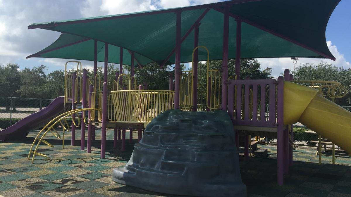 Braden River Park playground is one of three county playground scheduled to be replaced by the end of the year. 
 CLAIRE ARONSON/Bradenton Herald