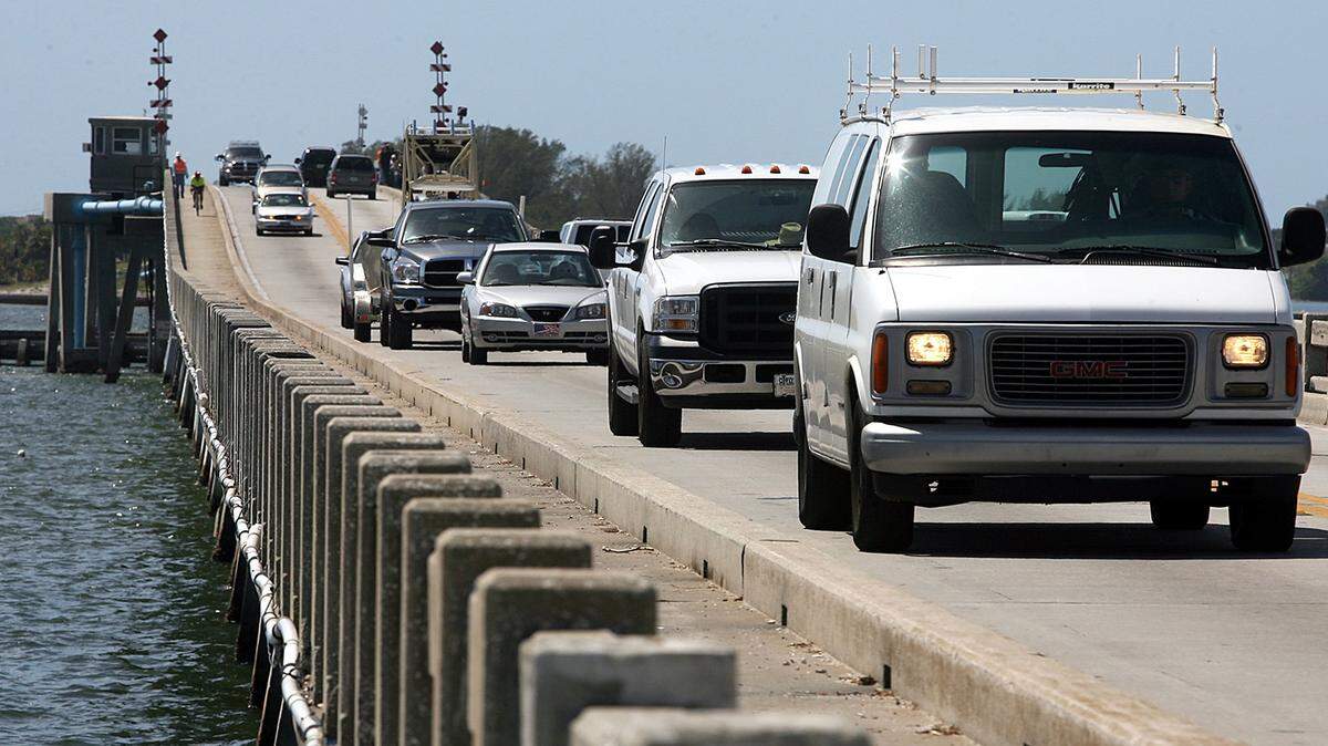 The Anna Maria Island Bridge on Manatee Avenue needs a water main repair. Expect delays to beach traffic from June 26 to June 30, state officials say.