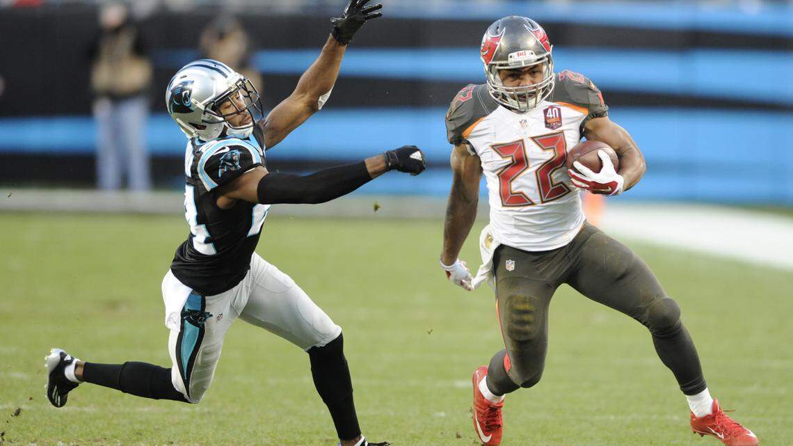 Alan Dell commentary  |  Doug Martin needs to see some true love from Tampa Bay Buccaneers before he walks 