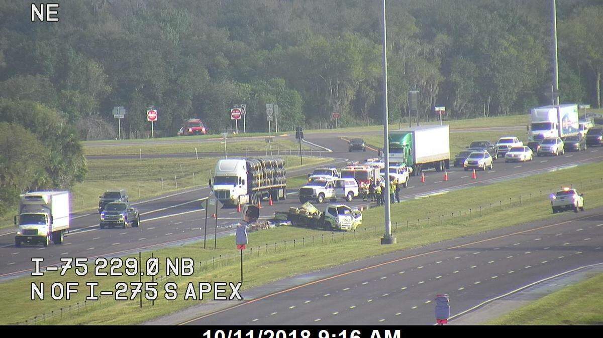 A crash closed two lanes of Interstate 75 south north of the Interstate 175 apex early Thursday morning in Manatee County, according to Florida 511.