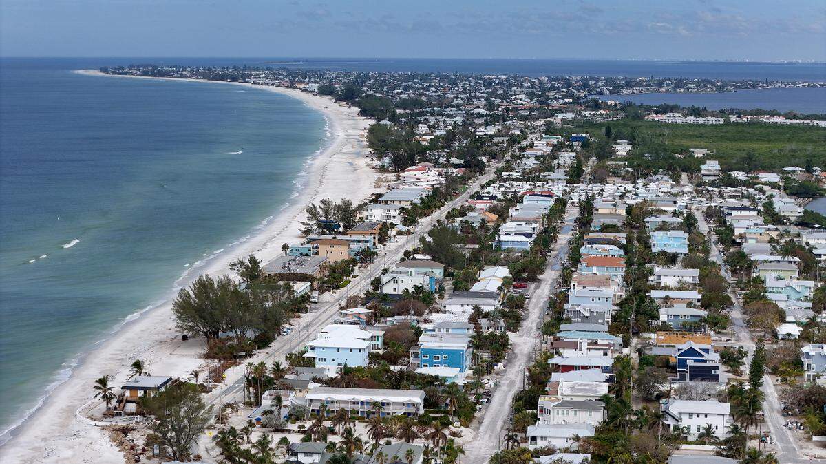 Looking northward on Anna Maria Island as Hurricane Milton approaches Manatee County on Oct. 8, 2024.