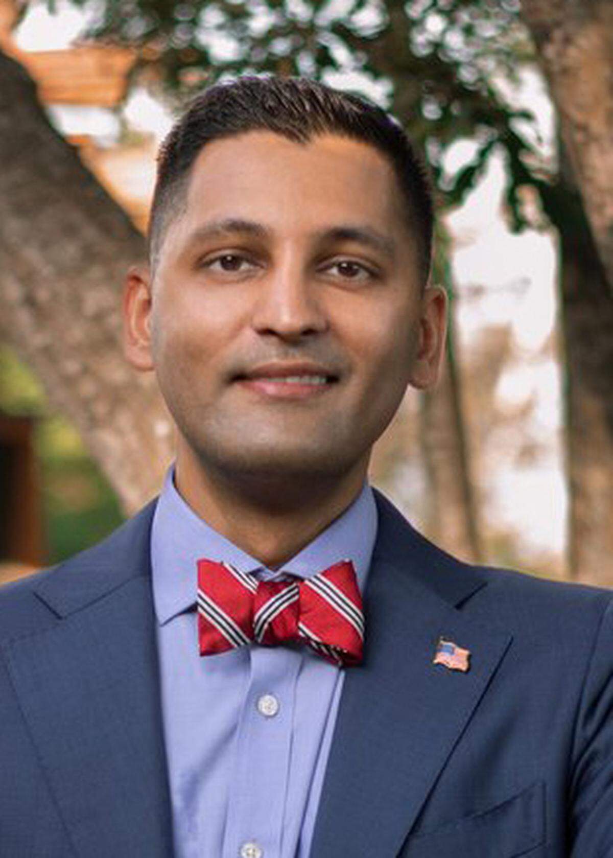 Tal Siddique is running as a Republican for the District 3 seat on the Manatee County Commission in 2024.