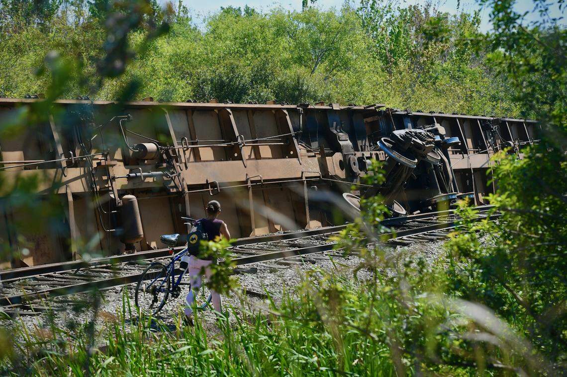 A train derailed in Manatee County off 16th Street East near the airport on Tuesday, Feb. 28, 2023.