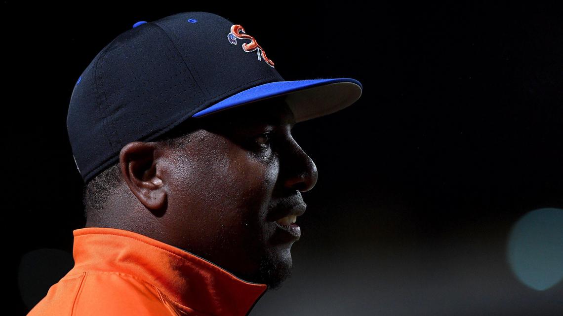 A Bradenton high school has a Tampa Bucs coach of the year finalist. Here’s how to vote.