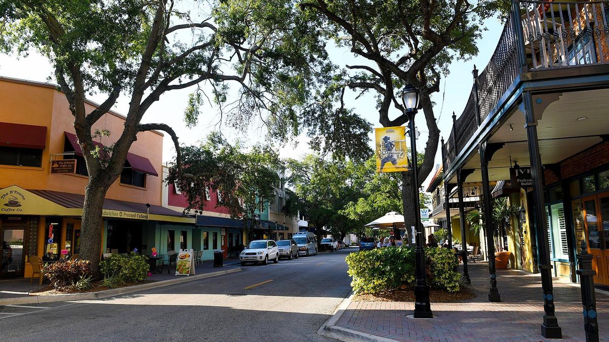Tour downtown Bradenton and hear tales from its past on Saturday with Hike it Florida.