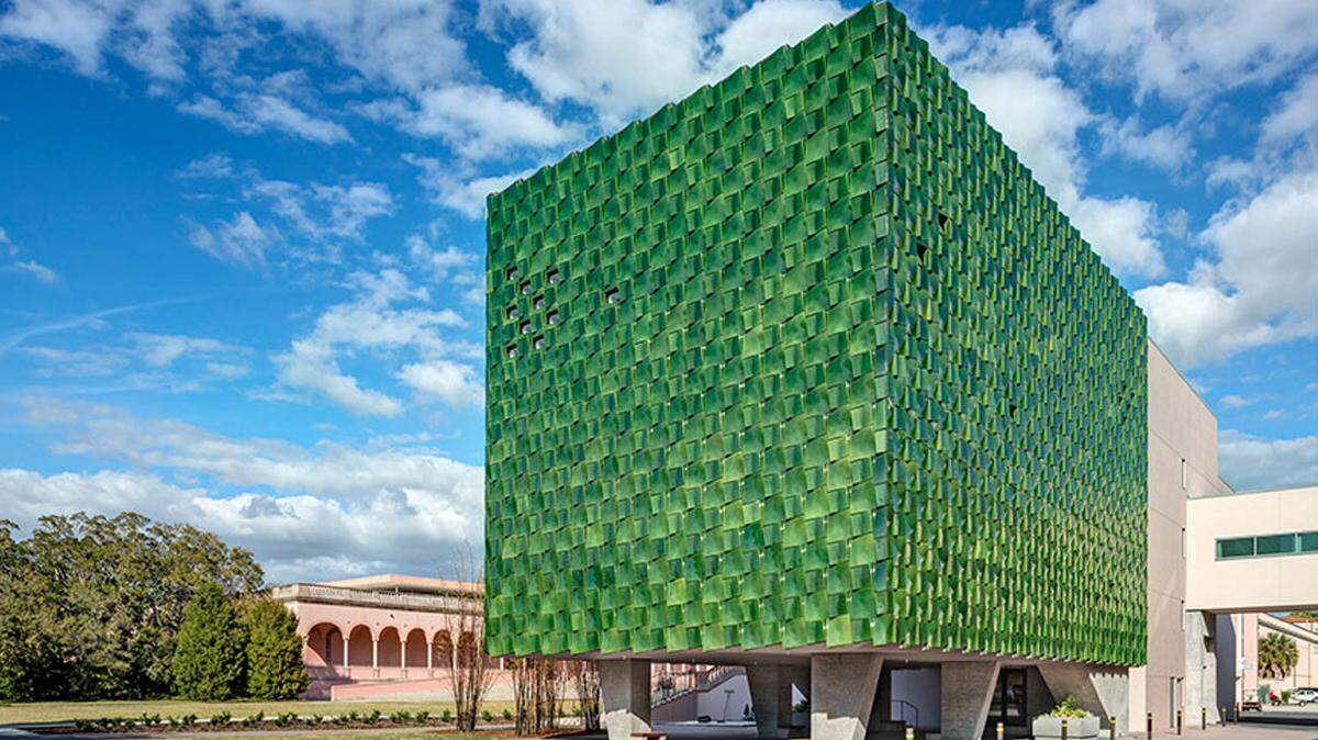 John and Mable Ringling Museum, Center for Asian Art in the Dr Helga Wall-Apelt Gallery of Asian Art, Location: Sarasota FL, Architect: Machado and Silvetti. Photos ©Anton Grassl/Esto