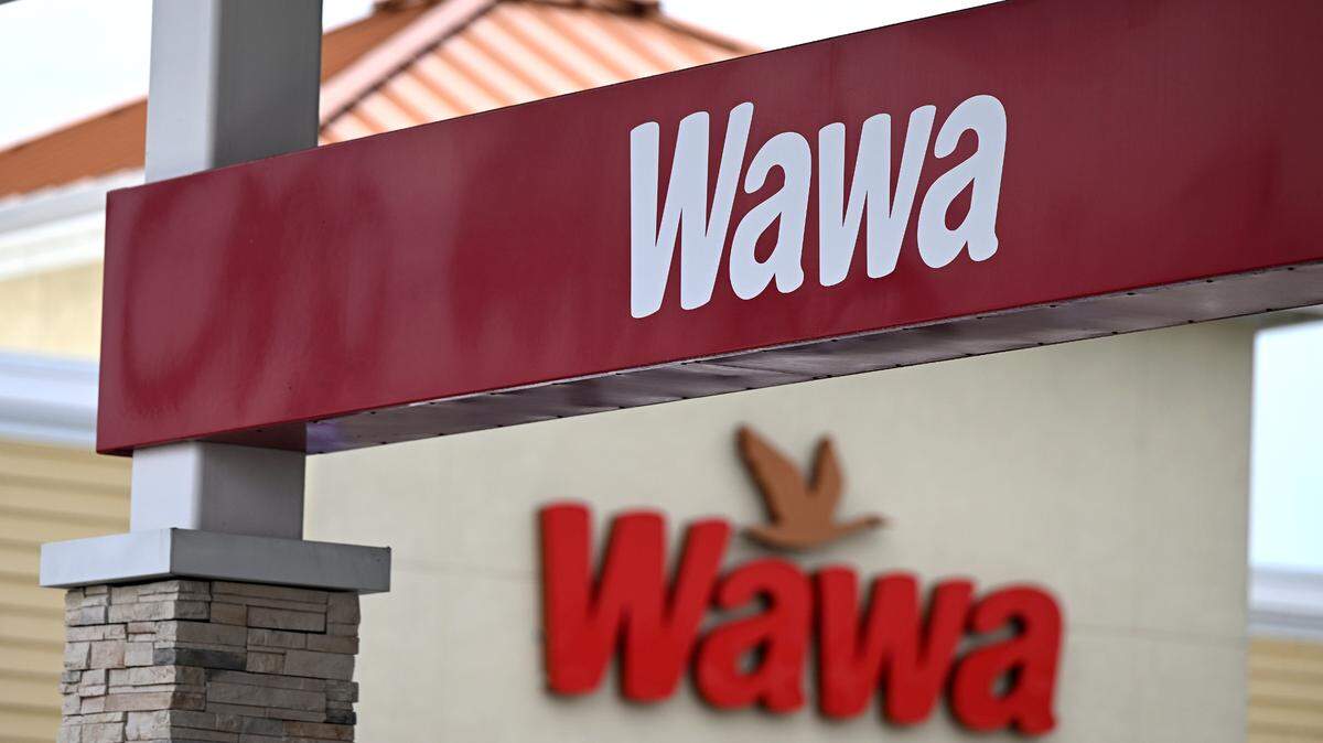 Wawa is continuing to expand in Manatee County with plans for a new store on Moccasin Wallow Road in Palmetto. Pictured: the Wawa store at 2905 Cortez Road West in Bradenton.