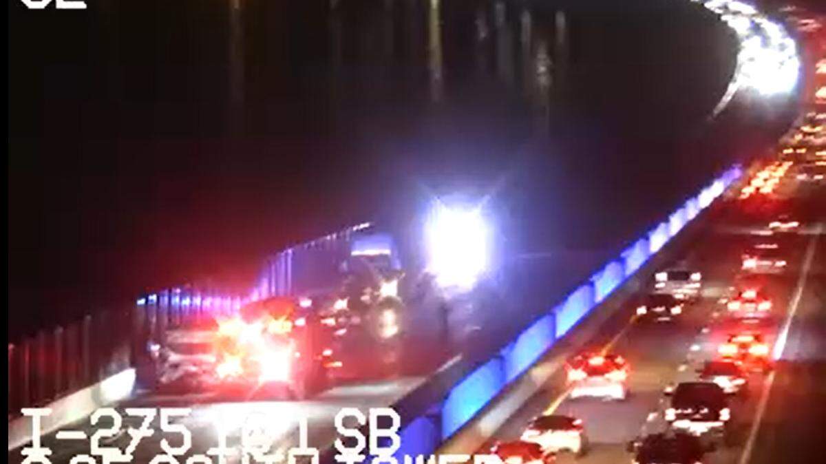 11/11/21--Northbound lanes of the Sunshine Skyway Bridge are closed due to a vehicle fire, according to Florida Highway Patrol. 